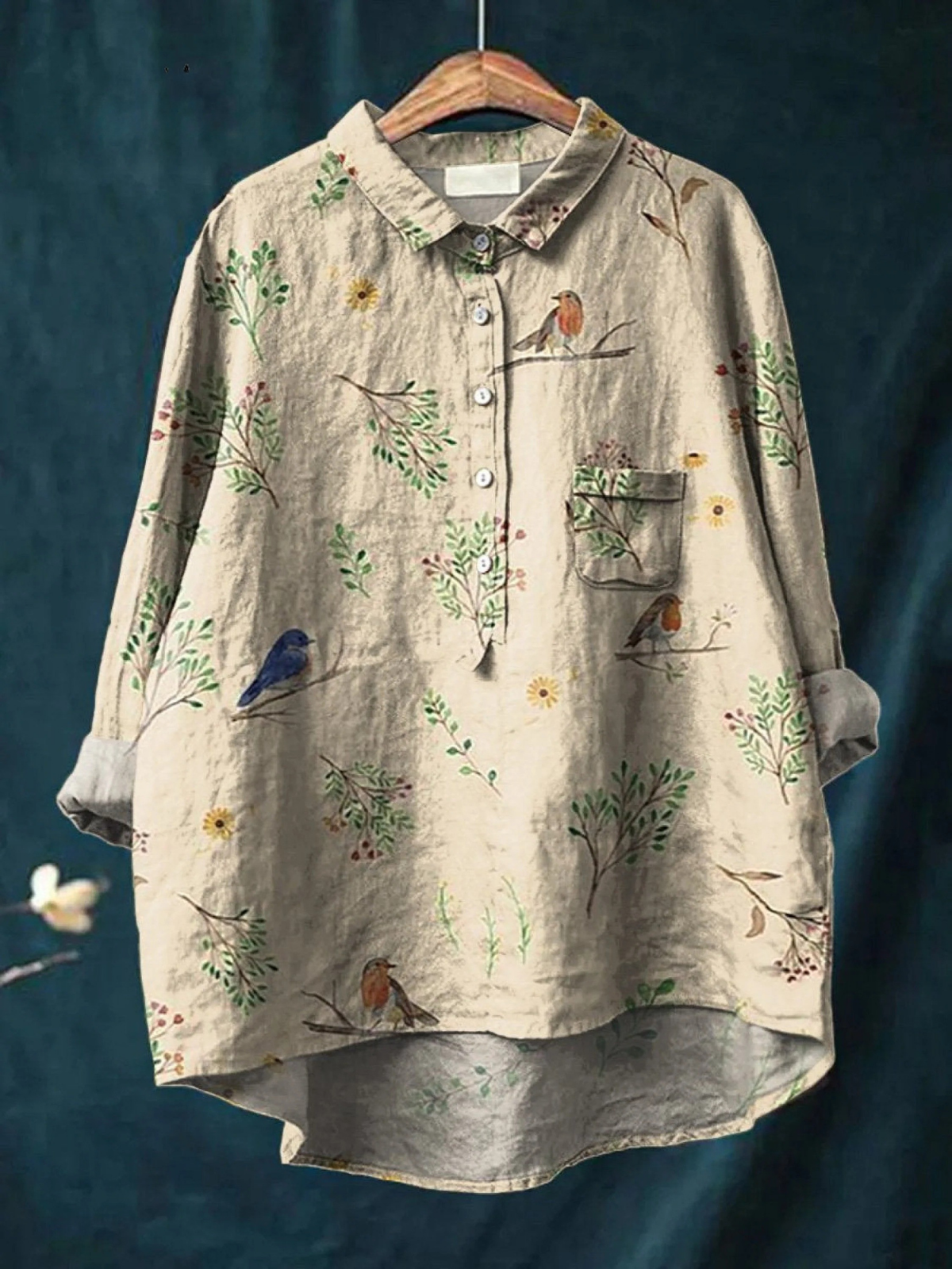 Lotte | Afslappet bluse til kvinder med gren- og rødkælkedesign