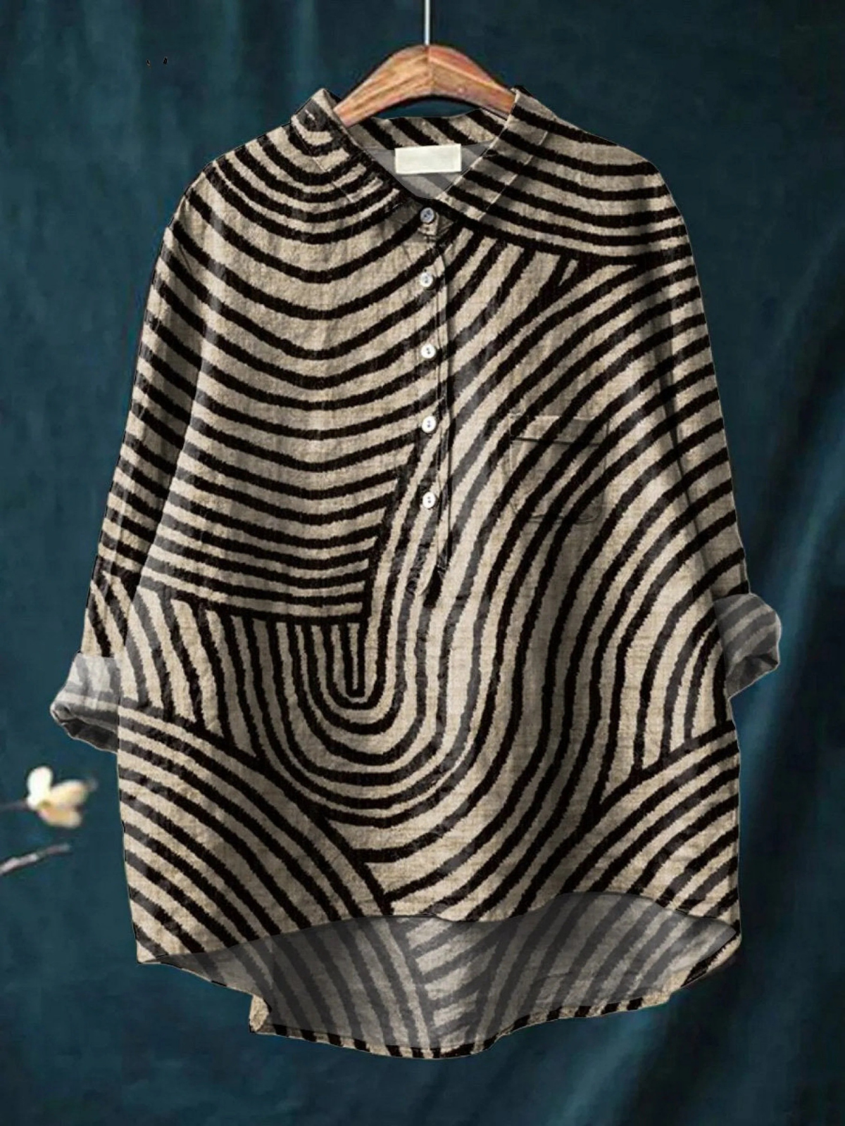 Lotte | Afslappet bluse med cirkelformet stregdesign