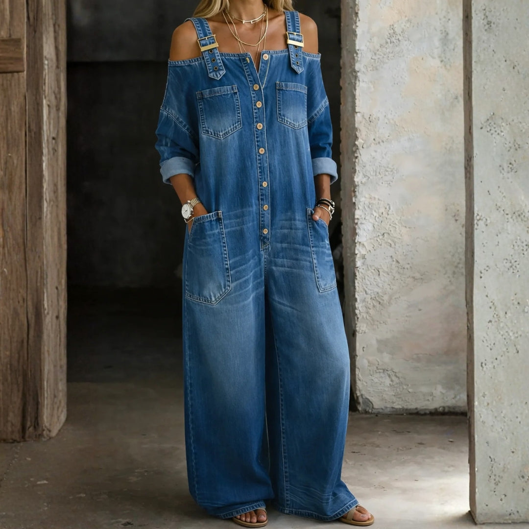Ulrikke – Off-shoulder buksedragt i denim