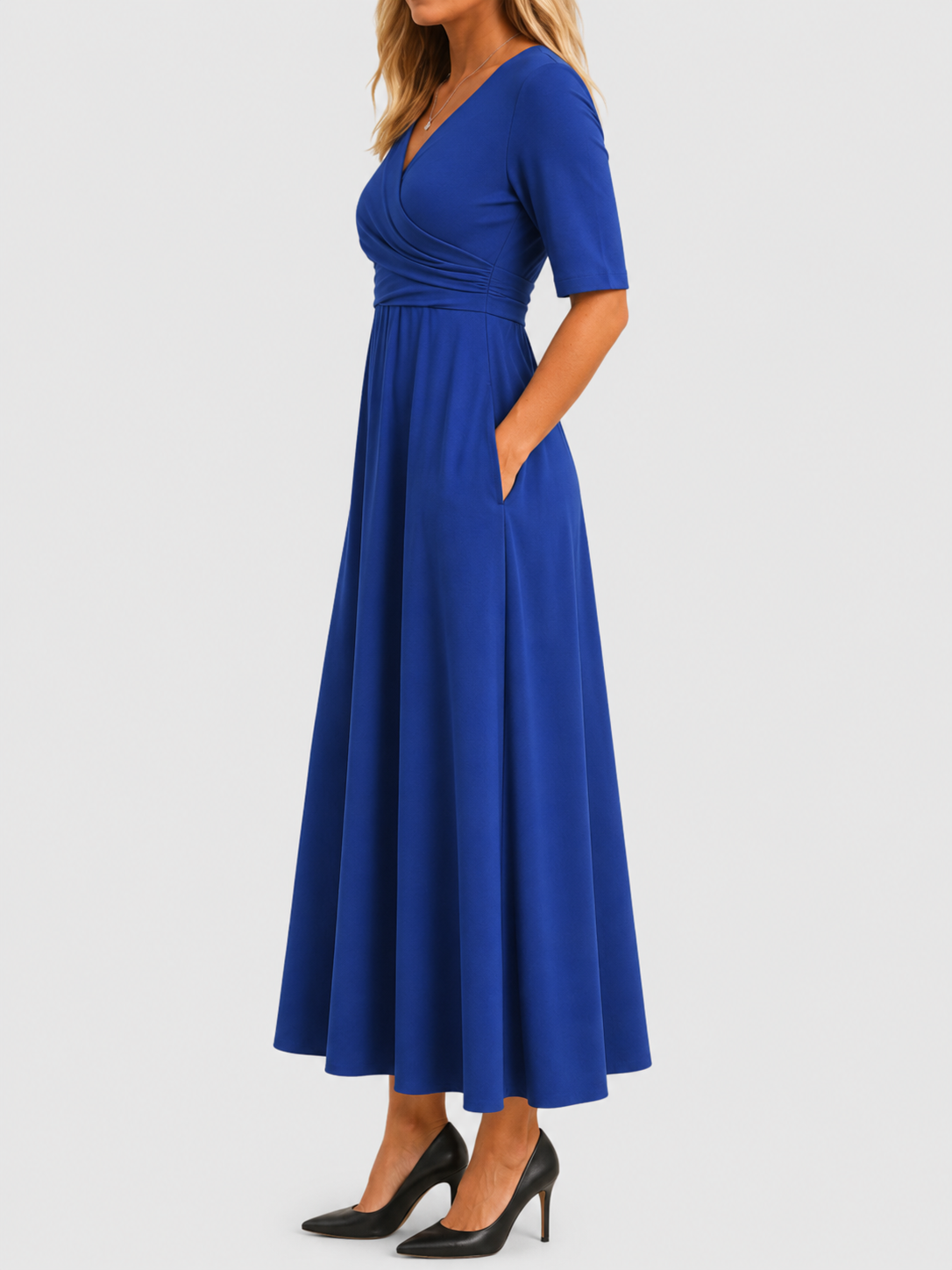 Lauritze | Elegant kjole med slå om-effekt