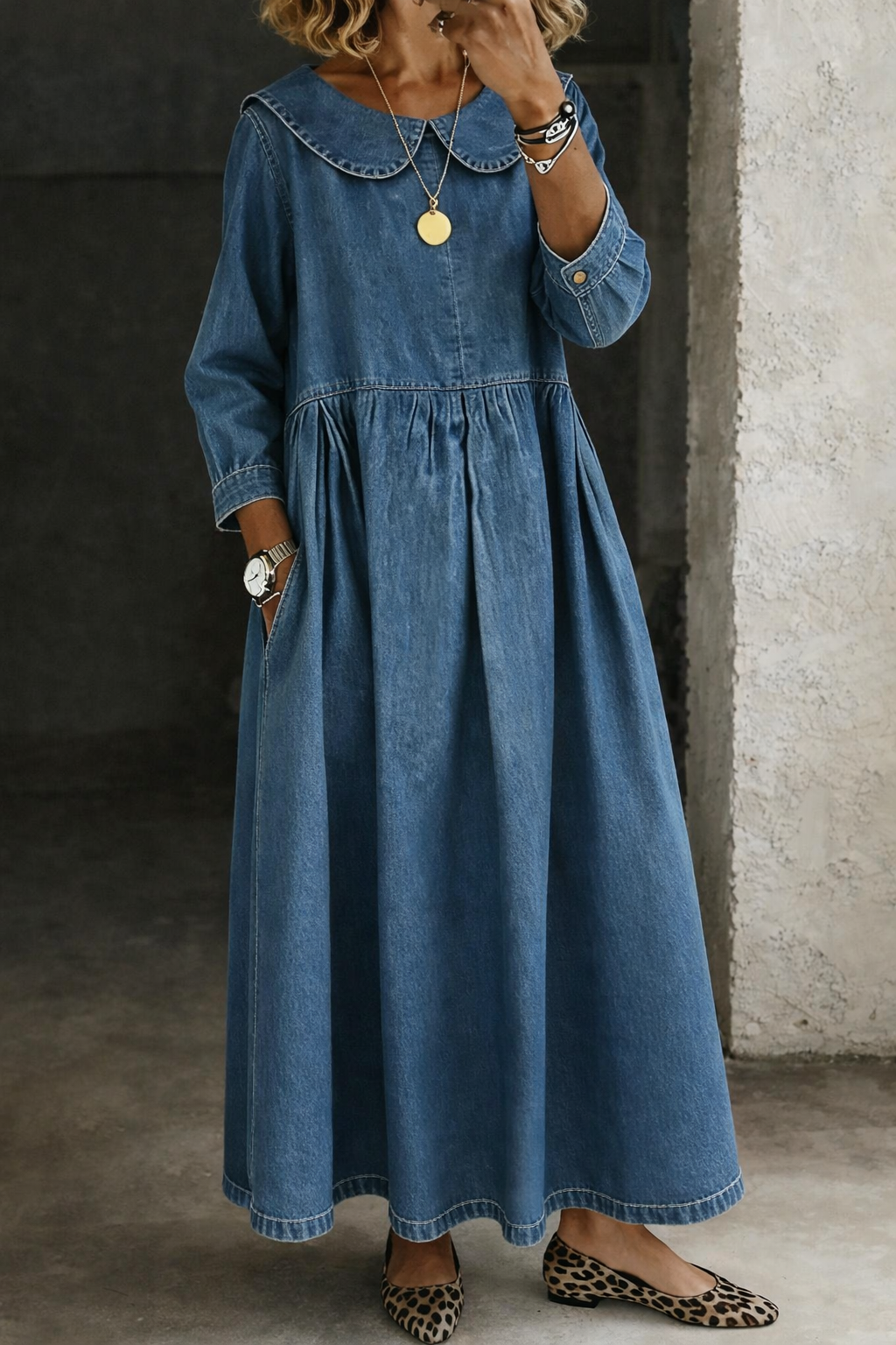 Marit – Denimkjole med rund krave