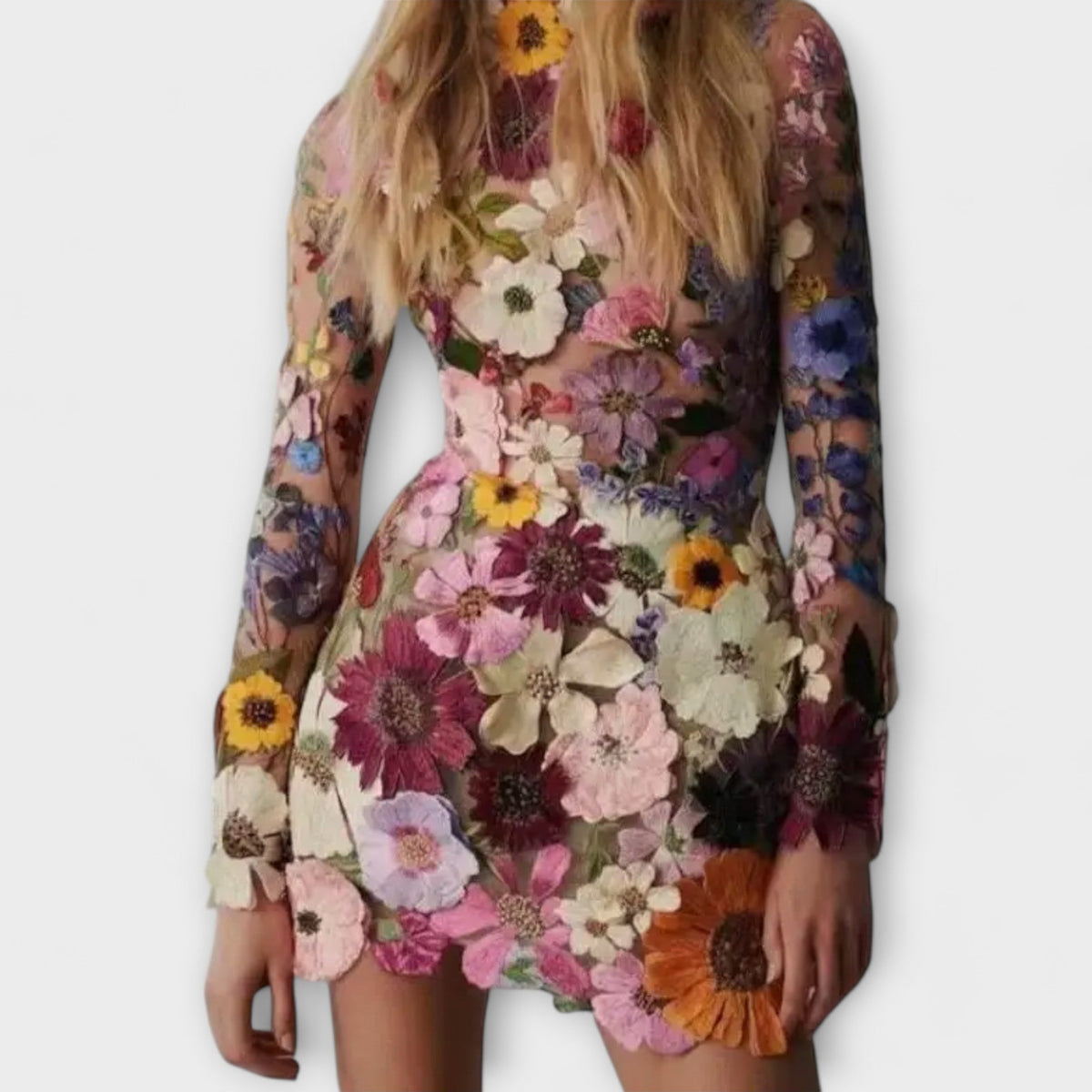 Smilla – Kjole med 3D-blomstermønster