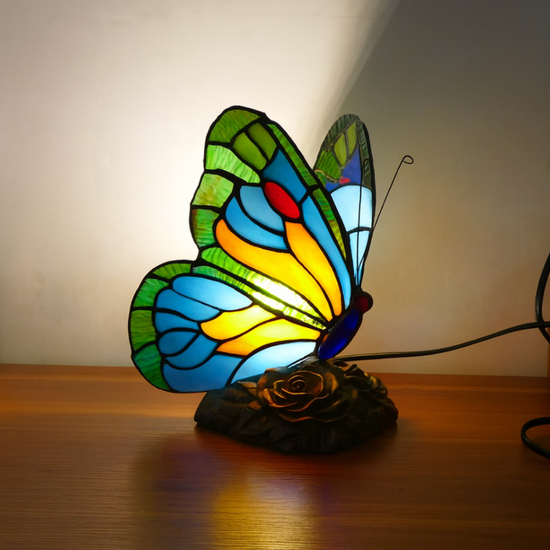 Kunstlampe i Glasmosaik – Butterfly Sculpture