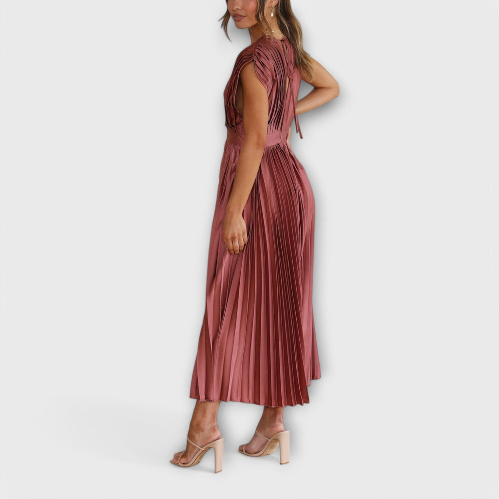 Maria – Stilfuld plisseret kjole