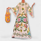 Agnete – Elegant maxikjole med blomsterprint og flydende design