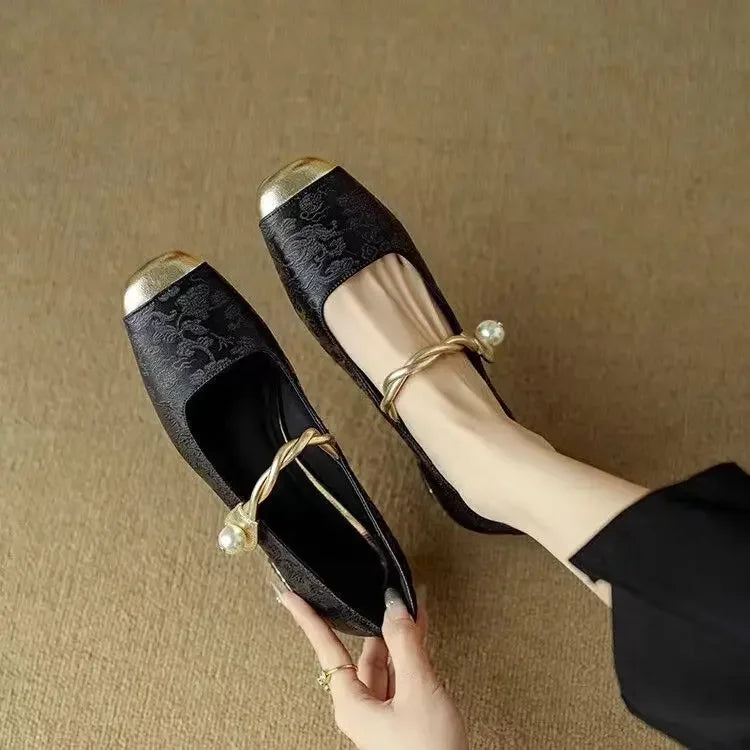 Mette | Elegante sko med remme