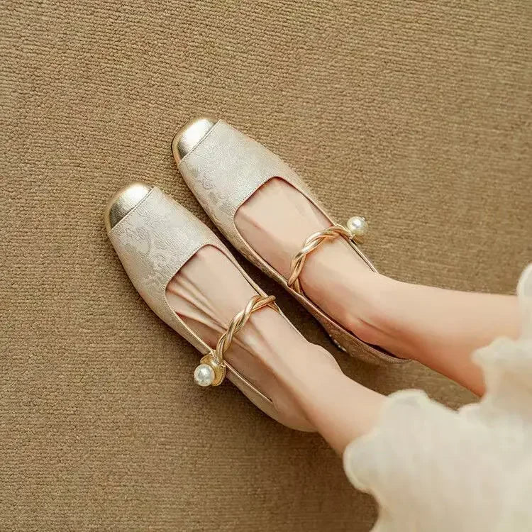 Mette | Elegante sko med remme