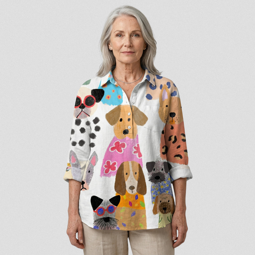 Ida | Sjov afslappet bluse med farverigt tegneseriehundedesign