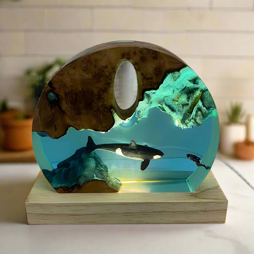 Resin Bordlampe – Orca Diver