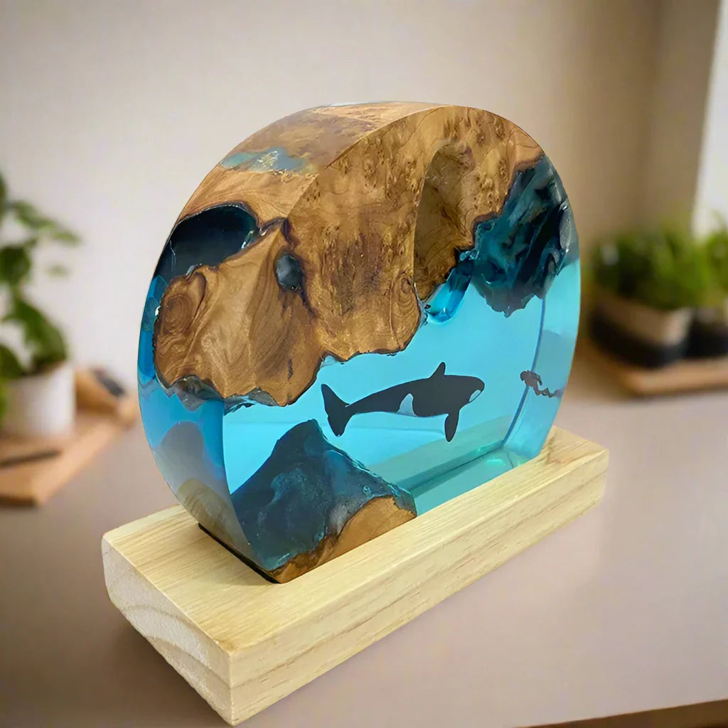 Resin Bordlampe – Orca Diver