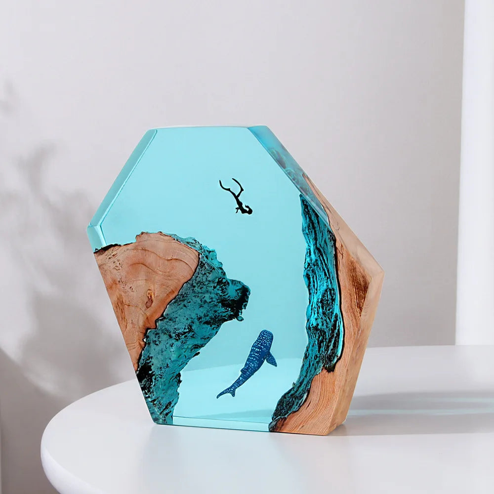 Resin Bordlampe – Deep Sea Dolphin Diver
