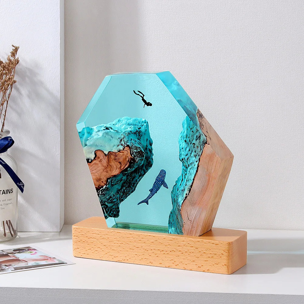 Resin Bordlampe – Deep Sea Dolphin Diver