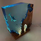 Resin Bordlampe – Shark Diver