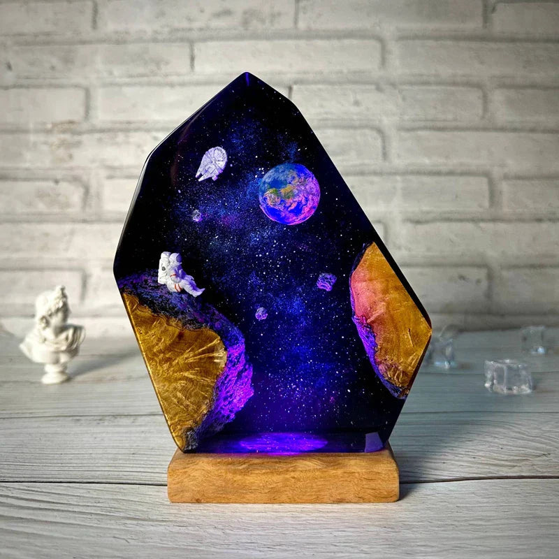 Resin Bordlampe – Moon