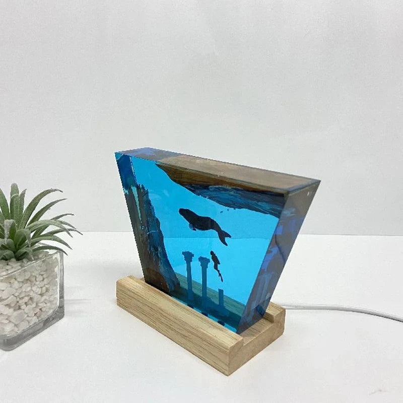 Resin Bordlampe – Ocean Whale